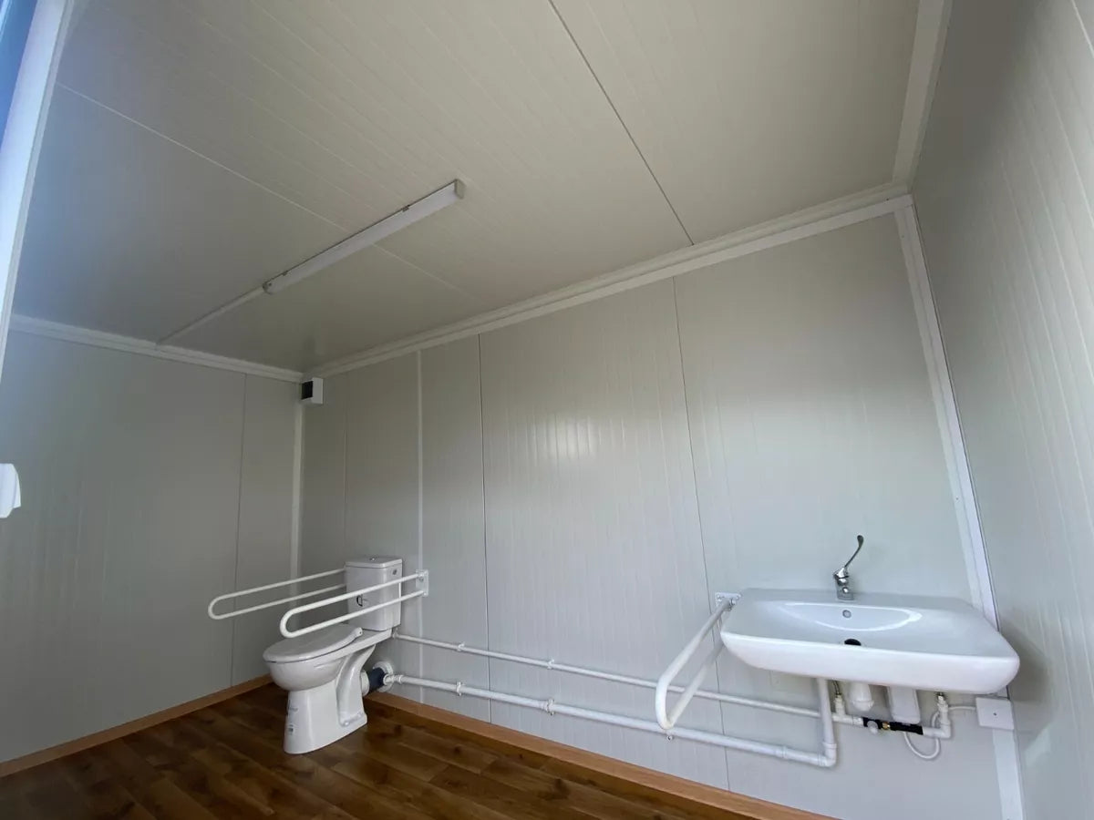 Contenedor sanitario para personas con discapacidad Contenedor sanitario para personas con discapacidad WC con rampa ( Ref: 3907 )