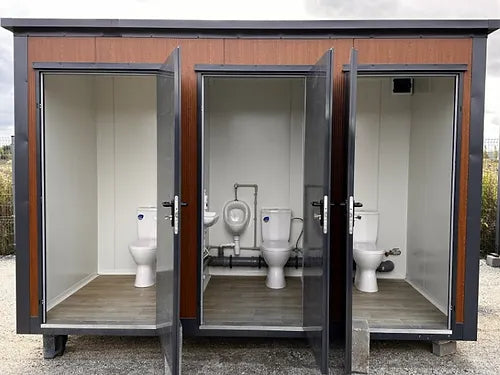 Contenedor Sanitario Tipo Pabellón con Triple Cabina ( Ref: S2103 )